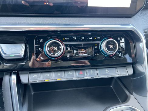 New 2026 GMC Sierra 1500 Denali w/ Denali Reserve Package image 18