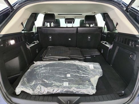Used 2025 MAZDA CX-90 3.3 Turbo w/ Preferred Package AWD/4WD image 32