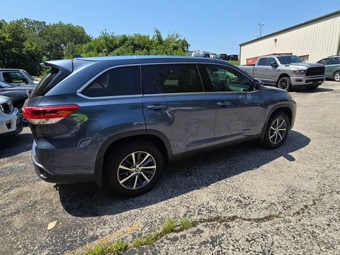 Used 2019 Toyota Highlander XLE FWD image 8