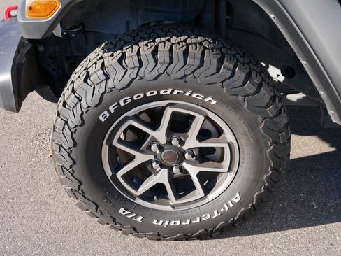 Used 2024 Jeep Wrangler Unlimited Rubicon image 15