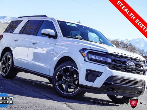 Used 2024 Ford Expedition Limited image 1
