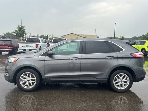 Used 2022 Ford Edge SEL w/ Convenience Package AWD/4WD image 3