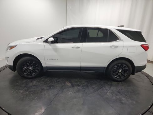 Used 2020 Chevrolet Equinox LT w/ Driver Convenience Package image 4