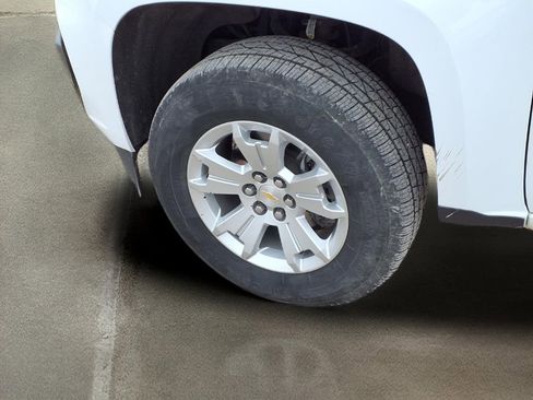 Used 2022 Chevrolet Colorado LT w/ LT Convenience Package image 21