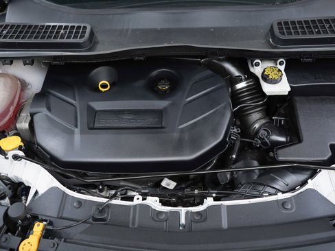 Used 2017 Ford Escape Titanium AWD/4WD image 31