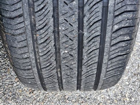 Used 2023 Buick Envision Preferred image 11