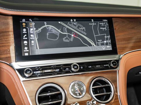 Certified 2024 Bentley Continental GT V8 AWD/4WD image 27