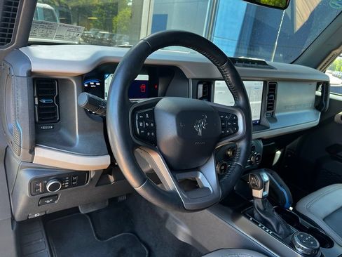 Used 2024 Ford Bronco Wildtrak AWD/4WD image 11