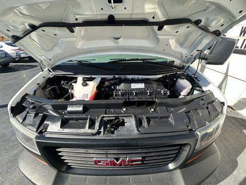 Used 2021 GMC Savana 3500 Extended w/ Power Convenience Package image 19