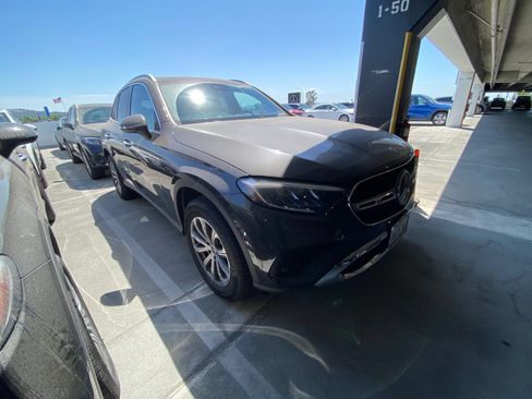 Certified 2026 Mercedes-Benz GLC 300 image 3