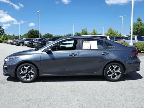 Used 2021 Kia Forte LXS FWD image 9