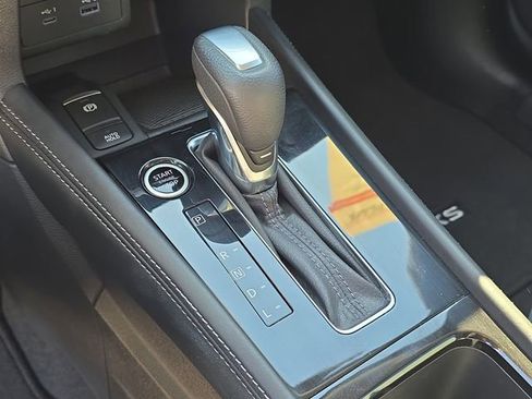 Certified 2021 Nissan Kicks SR w/ SR Premium Package image 25