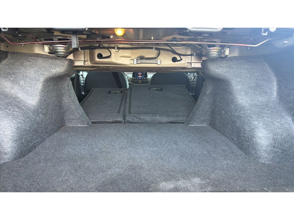 Certified 2024 Nissan Altima 2.5 SV FWD image 15