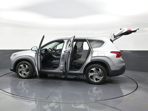 Used 2021 Hyundai Santa Fe SE FWD image 31