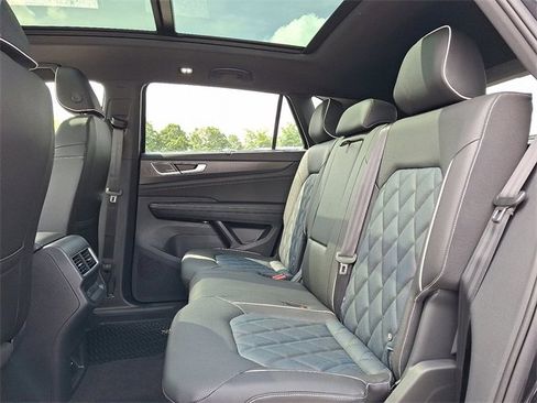 New 2026 Volkswagen Atlas Cross Sport SEL Premium R-Line image 6