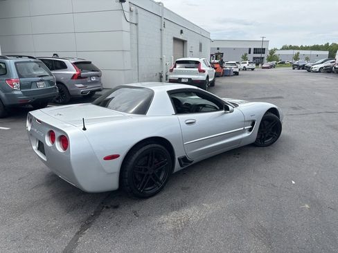 Used 2003 Chevrolet Corvette Z06 w/ Memory Package, 3 Drivers RWD image 4
