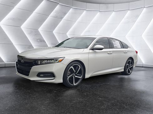 Used 2019 Honda Accord Sport image 1