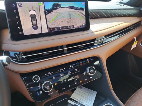 New 2026 INFINITI QX60 Autograph w/ Autograph Tech Package image 8