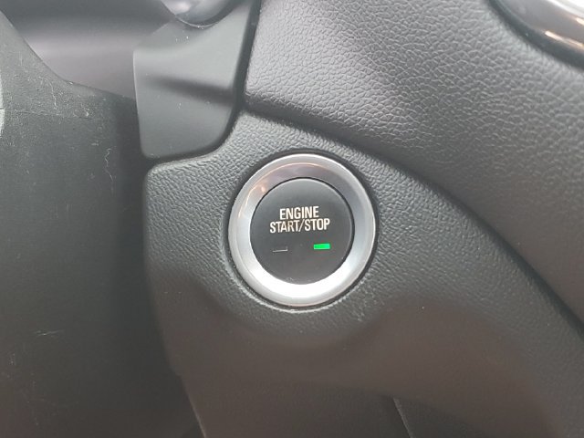 Used 2018 Chevrolet Equinox LT FWD image 20