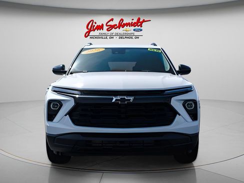 New 2026 Chevrolet TrailBlazer LT w/ Convenience Package FWD image 2