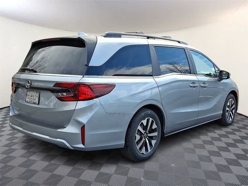 New 2026 Honda Odyssey EX-L image 4