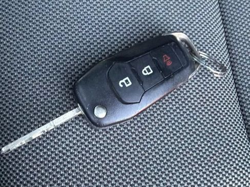 Used 2019 Ford F150 XL w/ Equipment Group 101A Mid RWD image 39