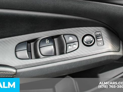 Used 2024 Nissan Altima 2.5 SV FWD image 39