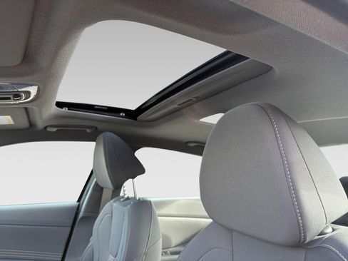 New 2026 Hyundai Elantra SEL Sport Premium image 38