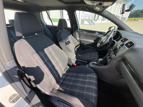 Used 2012 Volkswagen GTI 4-Door FWD image 30