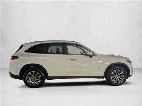 Certified 2024 Mercedes-Benz GLC 300 image 7