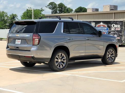 Used 2022 Chevrolet Tahoe LT w/ Luxury Package RWD image 5