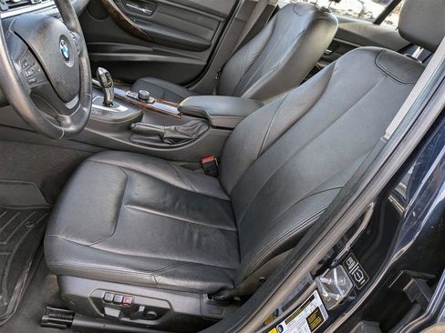 Used 2013 BMW 320i xDrive Sedan image 14