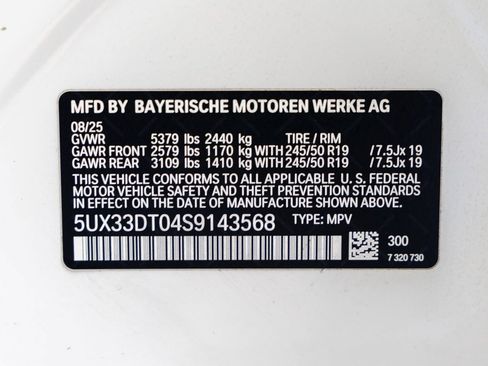 Certified 2025 BMW X4 xDrive30i image 33