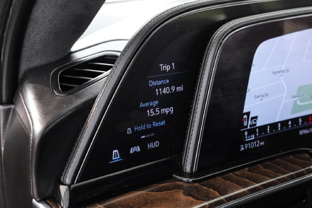 Used 2021 Cadillac Escalade Premium Luxury Platinum AWD/4WD image 25