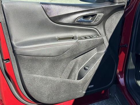 Used 2023 Chevrolet Equinox RS w/ RS Leather Package image 16