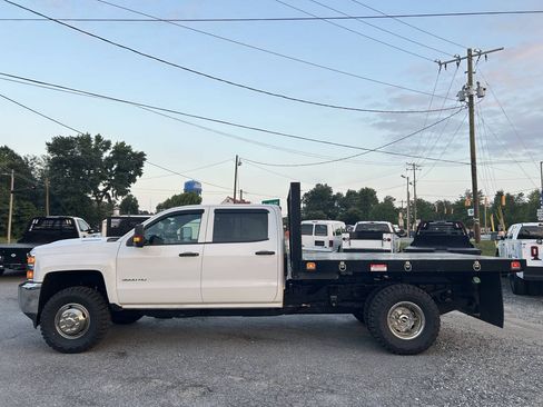Used 2017 Chevrolet Silverado 3500 W/T w/ WT Convenience Package AWD/4WD image 12