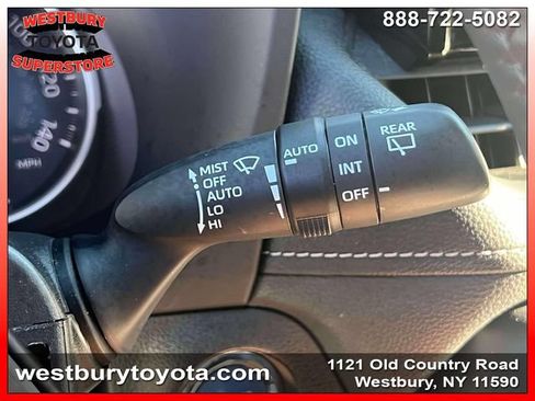 Certified 2022 Toyota RAV4 XLE Premium AWD/4WD image 29