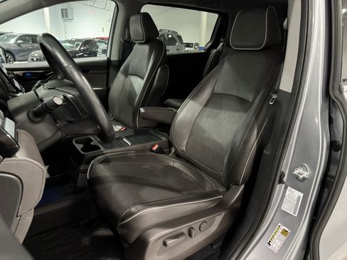 Used 2023 Honda Odyssey Elite image 25