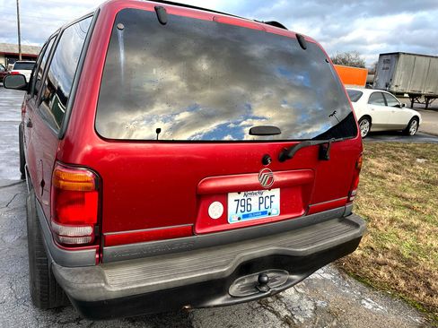 Used 1998 Mercury Mountaineer AWD image 3