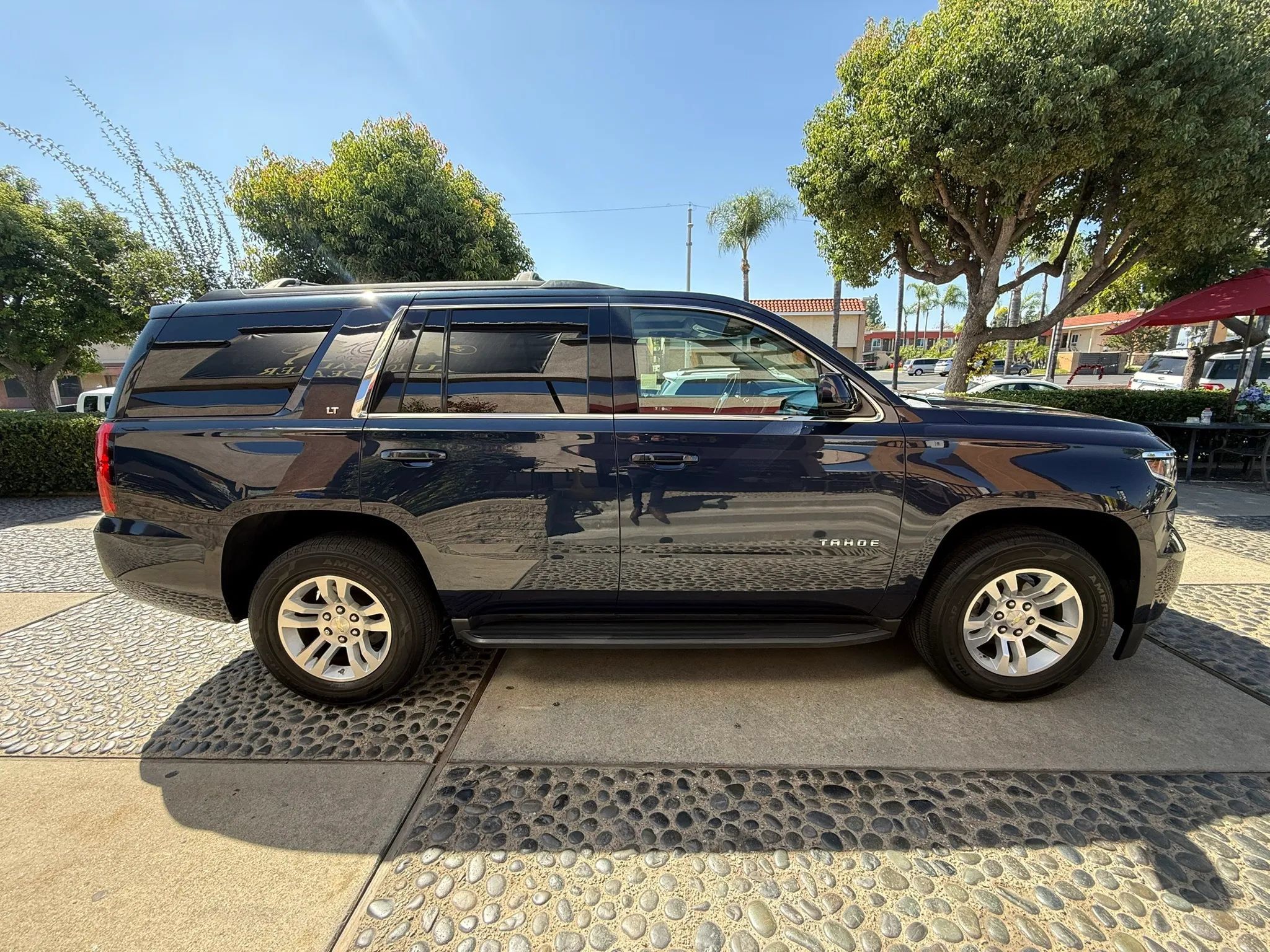 Used 2018 Chevrolet Tahoe LT RWD image 4