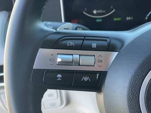 Certified 2025 Hyundai Tucson SEL image 8