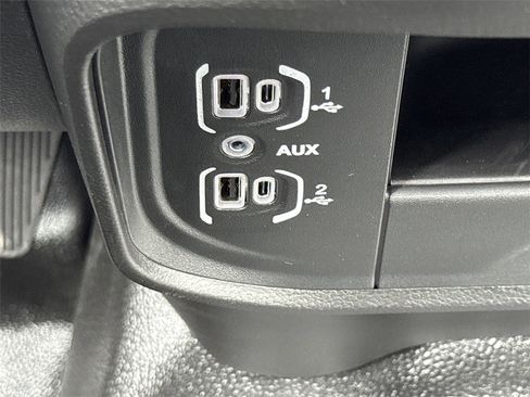 New 2025 RAM 3500 Tradesman w/ Chrome Appearance Group AWD/4WD image 10