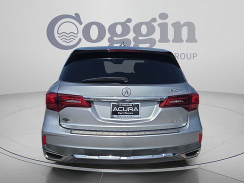 Certified 2018 Acura MDX SH-AWD w/ Technology Package image 4