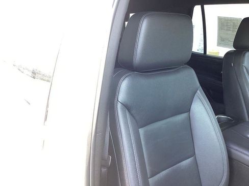 Used 2022 Chevrolet Tahoe LT AWD/4WD image 18