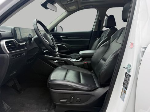 Used 2025 Kia Telluride S image 24