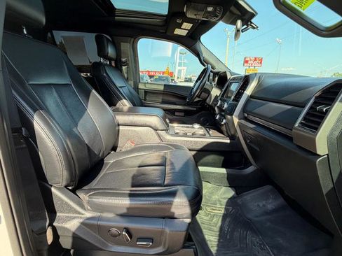 Used 2019 Ford Expedition Max XLT w/ Equipment Group 202A RWD image 23