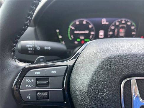 Used 2024 Honda Accord Touring image 19