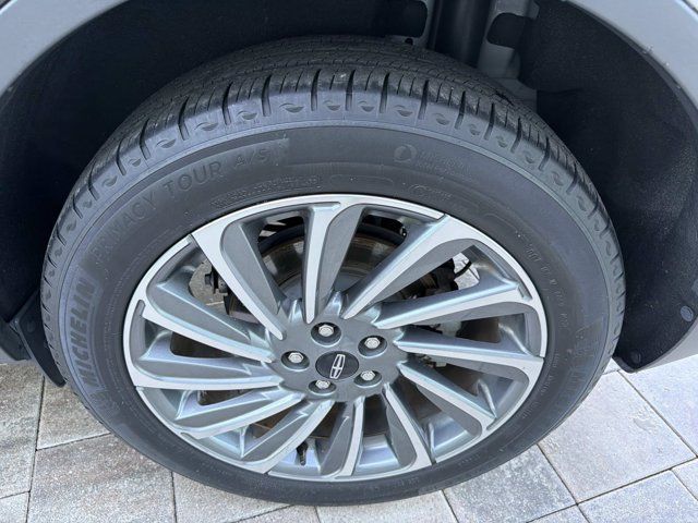 Certified 2023 Lincoln Corsair Reserve FWD image 30