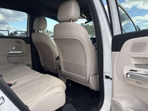 Certified 2023 Mercedes-Benz EQB 300 4MATIC image 16