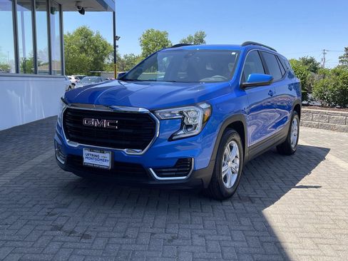 Used 2024 GMC Terrain SLE w/ Driver Convenience Package FWD image 1